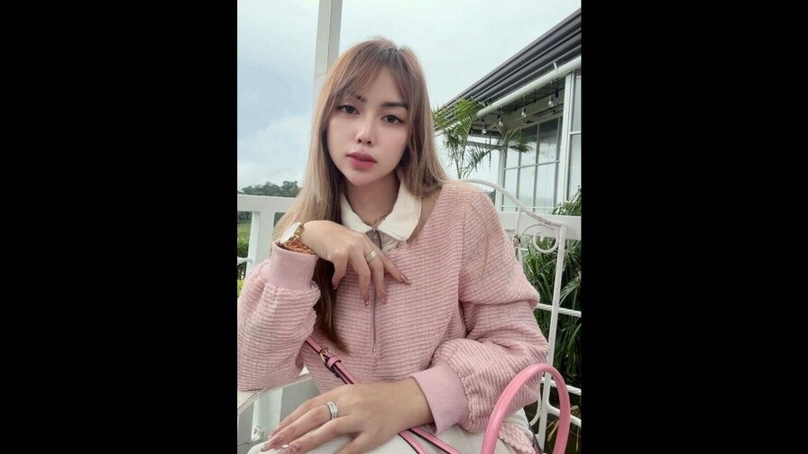 GlamLily